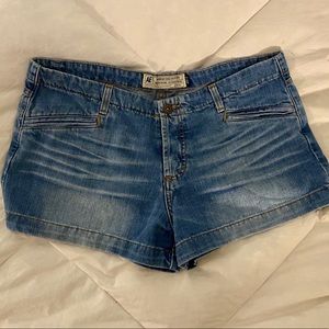 VINTAGE 90’s Denim Shorts
